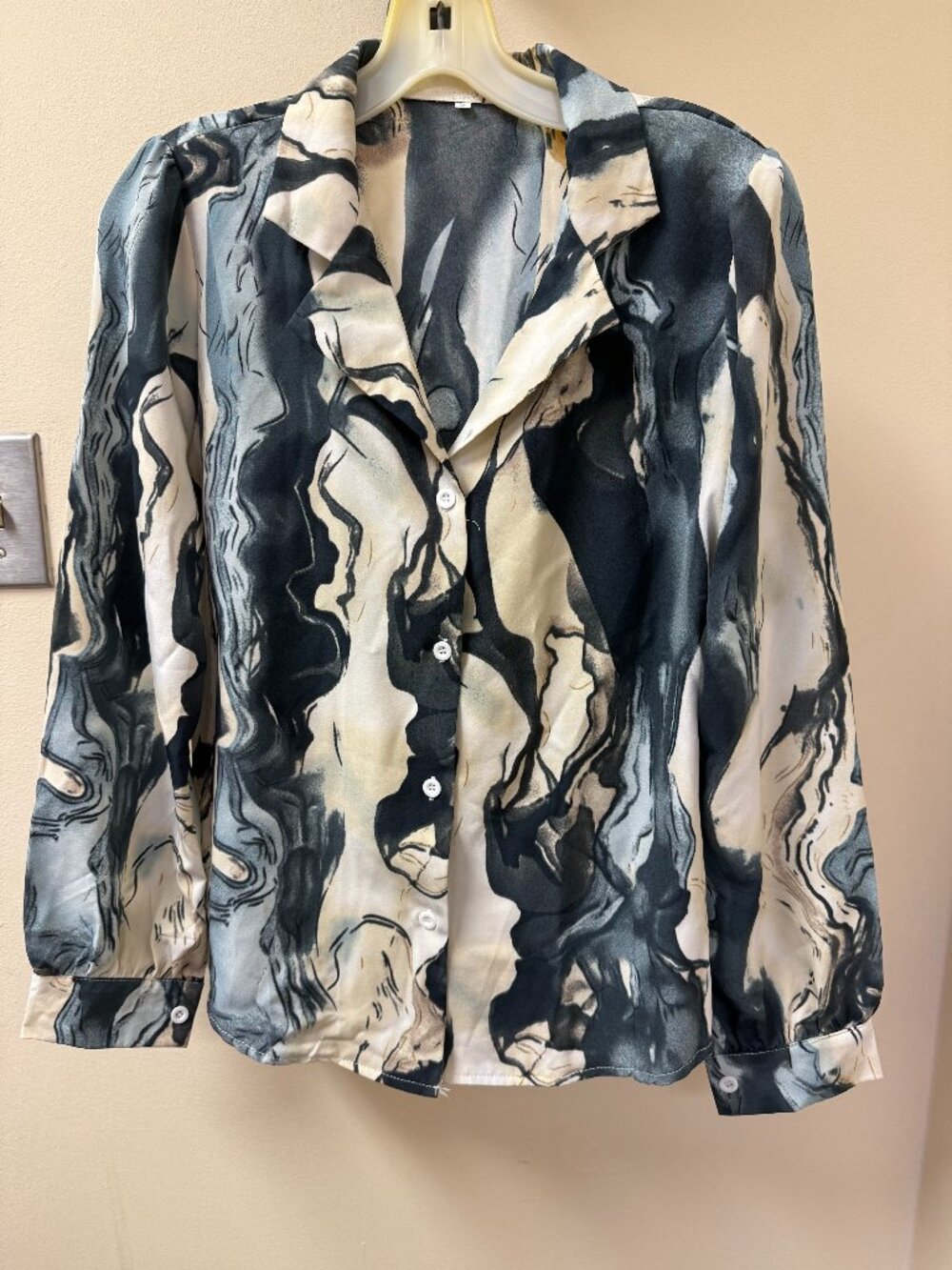 Women's Abstract Satin Button Front Blouse Size Small Long Sleeve Watercolor Pri